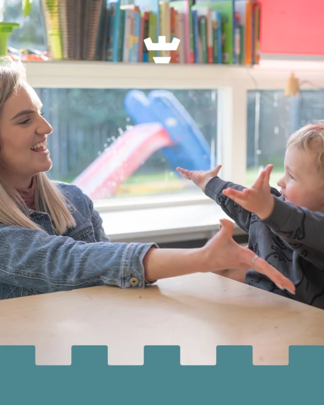 Het is de Dag van de Pedagogisch Professional 🎉

Wat onze medewerkers zo bijzonder maakt? Dat ze niet alleen goed kijken naar wat de kinderen nodig hebben - een knuffel, een luisterend oor, een grapje -, maar ook altijd oog hebben voor hun collega's. 

Voor dit team willen we graag goed zorgen 💛 Alle reden om ze vandaag in het zonnetje te zetten.